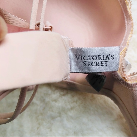 Victoria Secret Padded Demi/Demi-Buste Coussine 32D - Picture 7 of 9